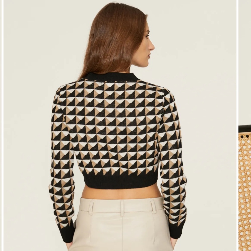 Saunders Collective Graphic Pattern Cropped Sweat… - image 3